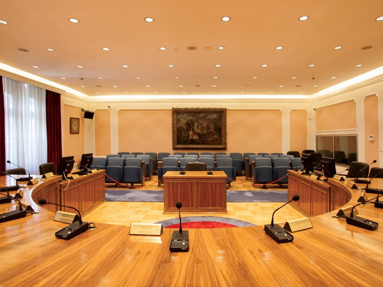 Ustavni sud BiH bez odluke o apelaciji Komšića i Džaferovića, koja se odnosi na nametnute odluke Kristijana Šmita